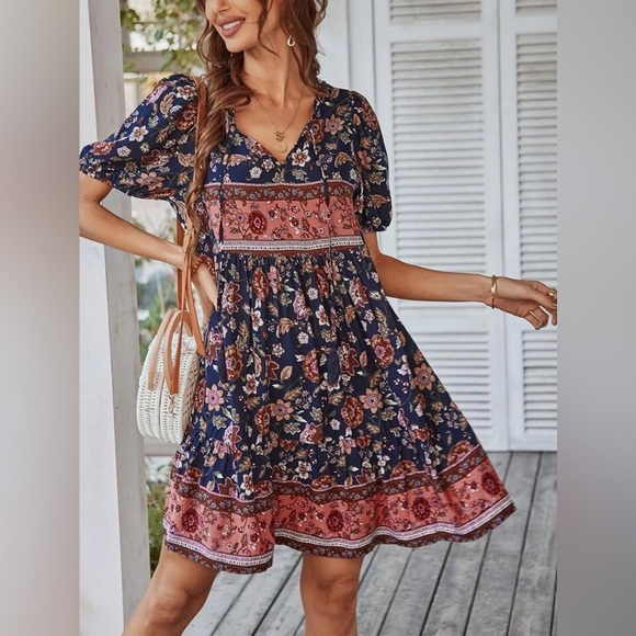 Dresses & Skirts - Boho - Floral Mini Dress